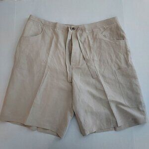 Murano Men’s Silk Linen Blend Cream Bermuda Shorts.